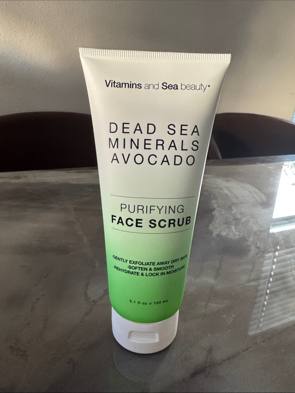 Vitamins and Sea Beauty Dead Sea Minerals Avocado Purifying Face Scrub